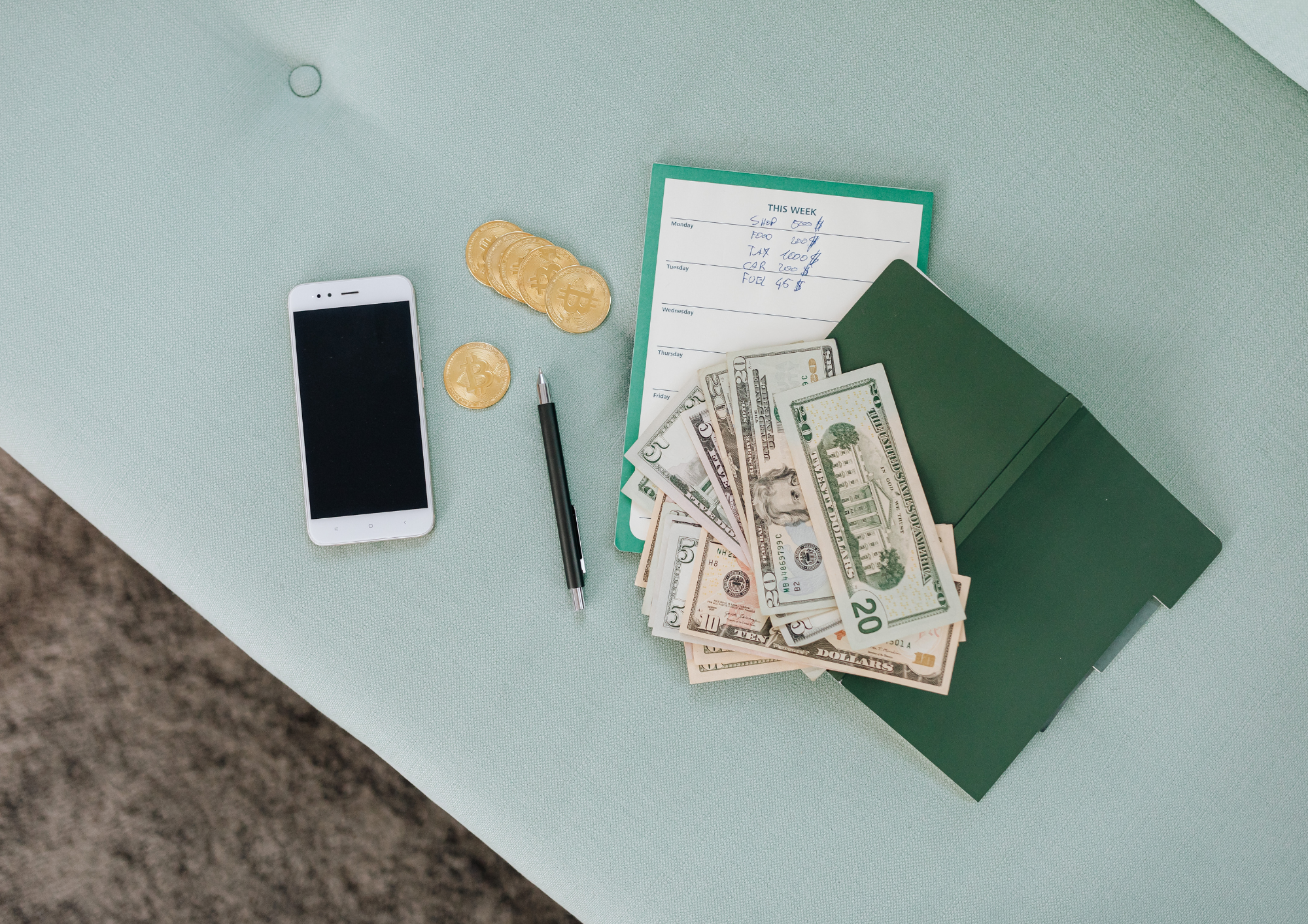 富裕層が実践している「資産3分法」とは？賢いお金の守り方・増やし方を解説